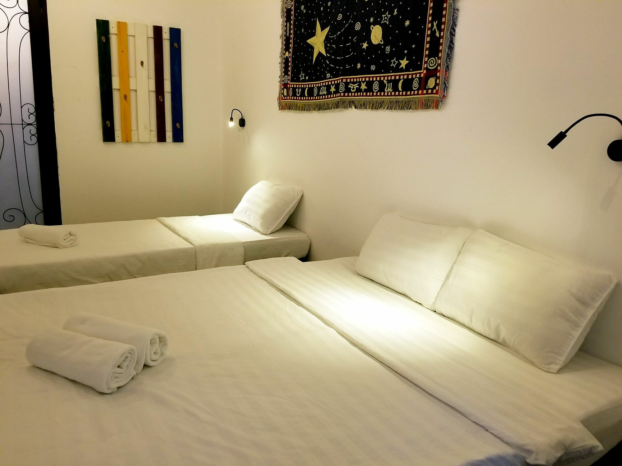Timemark Travel Homestay & Hostel 호치민 외부 사진
